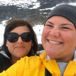 Meet your Posher, Suzanne